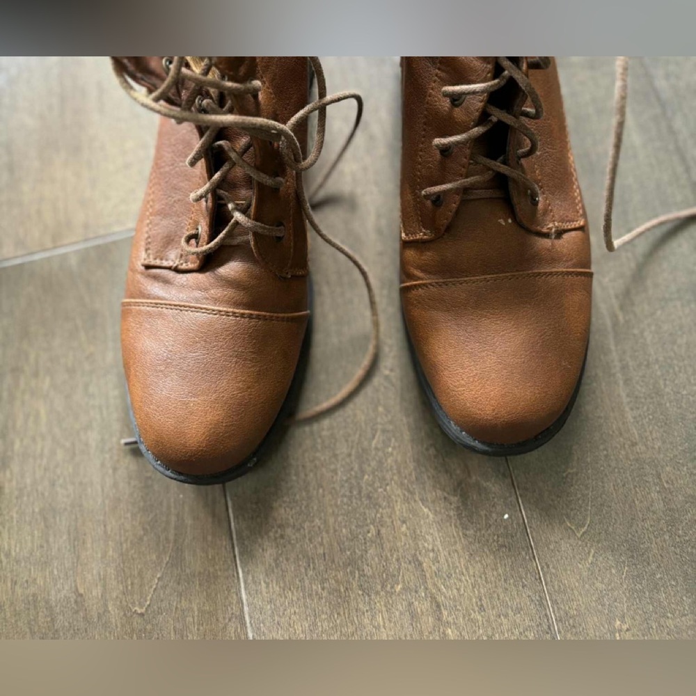 Nice comfy shoes - Picture 15 of 16
